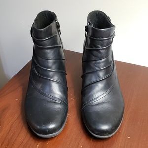 Rockport Cobb Hill New Balance Sabrina Ankle Boot